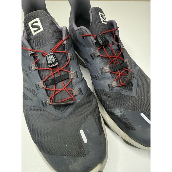 Men’s 11.5 Salomon Black and Red Athletic Hiking Trail Sneakers - Picture 6 of 12